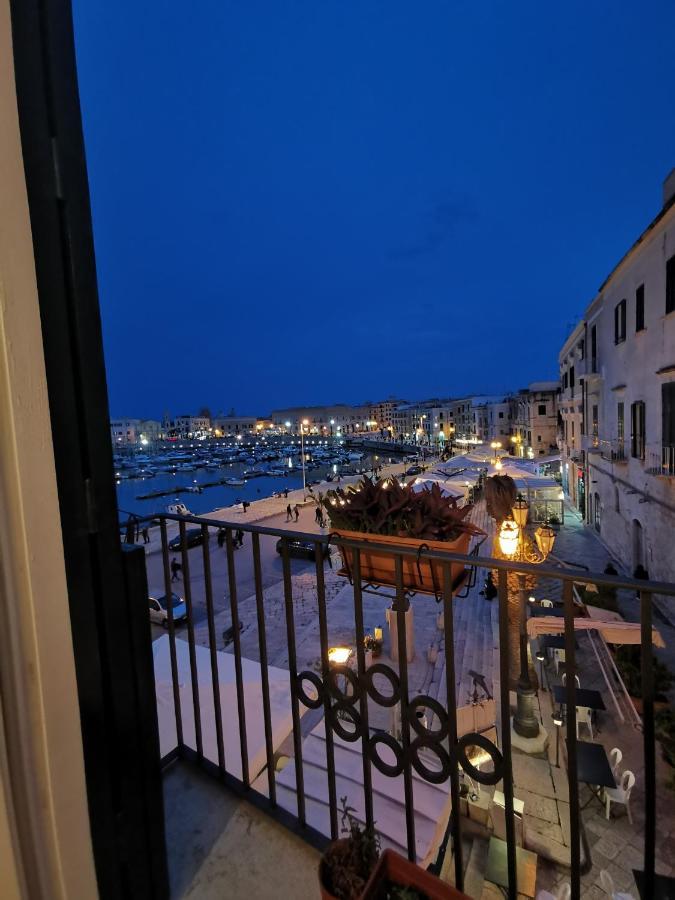 La Finestra Sul Porto Apartment Trani Ngoại thất bức ảnh