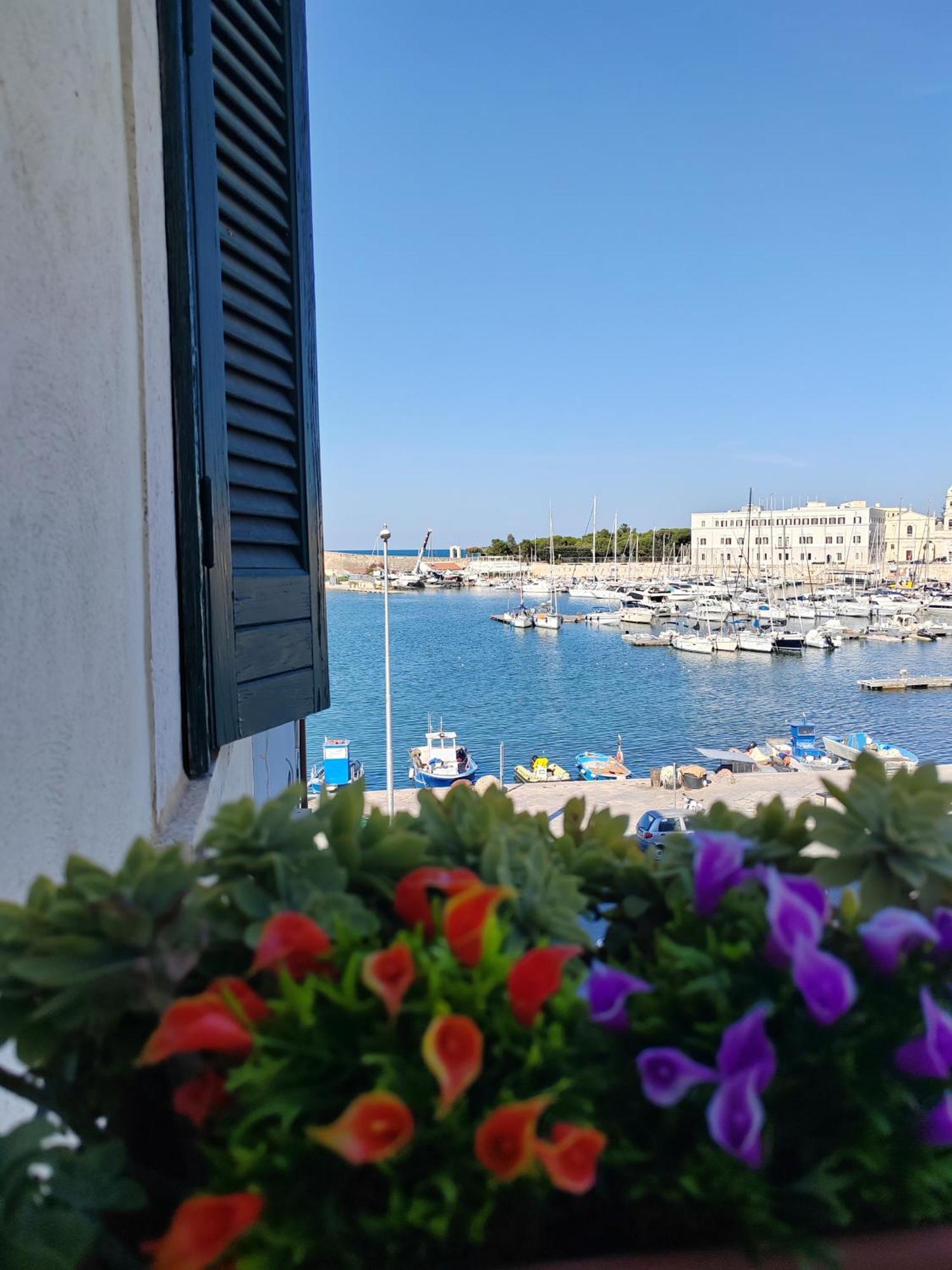 La Finestra Sul Porto Apartment Trani Ngoại thất bức ảnh
