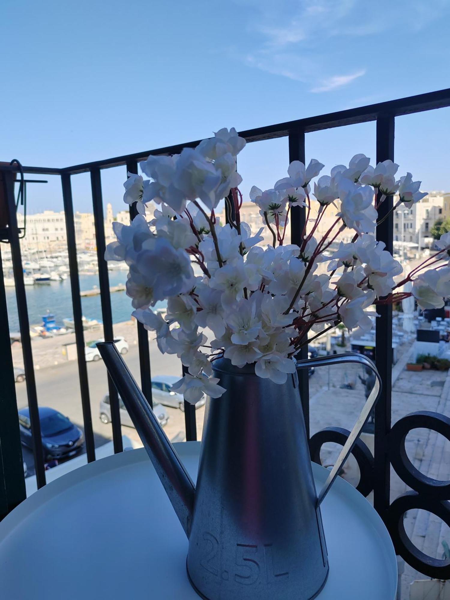 La Finestra Sul Porto Apartment Trani Ngoại thất bức ảnh